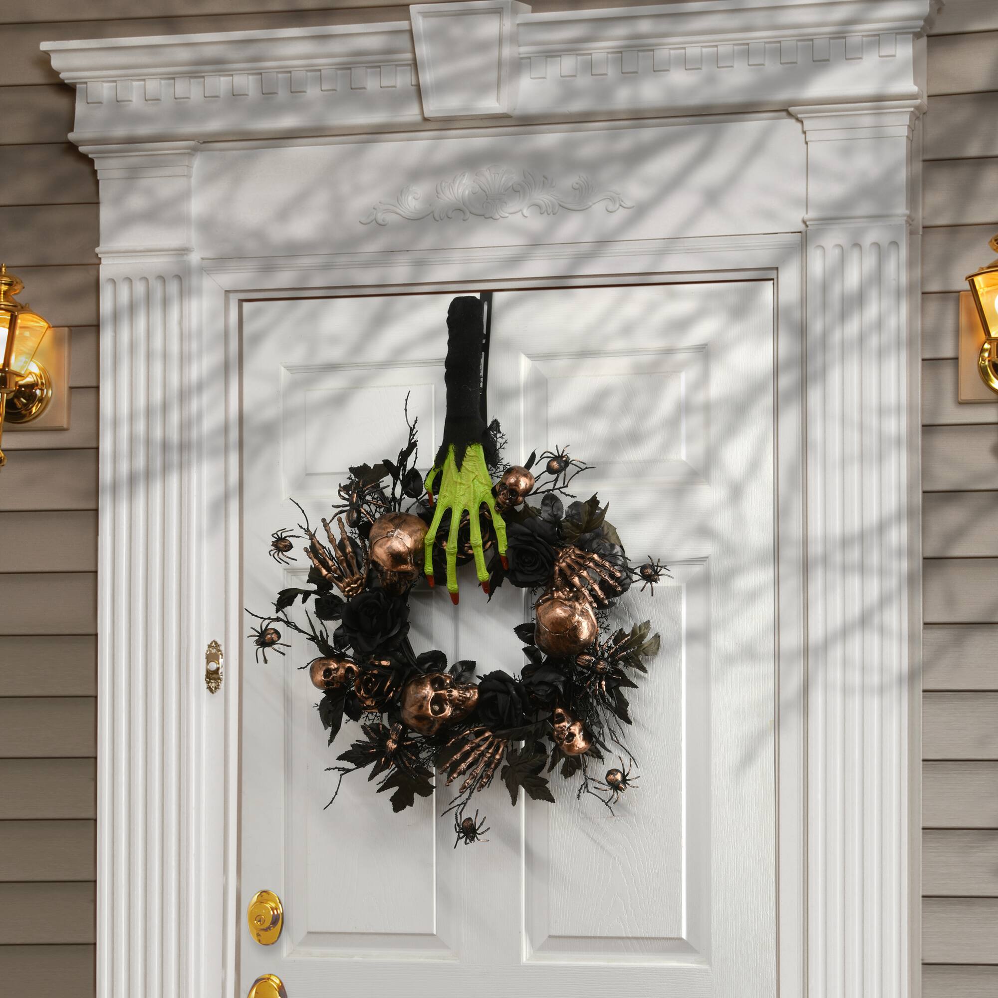18" Green Zombie Hand Wreath Hanger